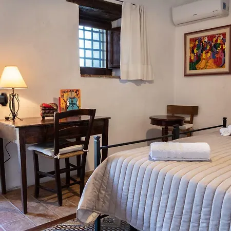 Charming Private Pool Villa Cefalu